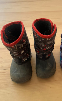 Snowboots- size 6 toddlers