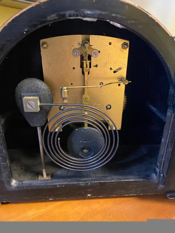 Vintage Art Deco Smiths Enfield Mantle Wood Clock England in Arts & Collectibles in Oshawa / Durham Region - Image 8