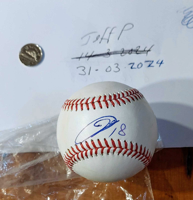 Detroit tigers autograph baseballs  in Arts & Collectibles in Leamington - Image 3