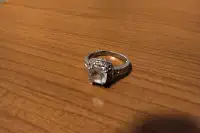 Elegant 925 Ring