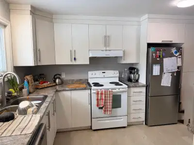 *English will follow* Disponible le 1er mai 2026 Grand appartement de 6 1/2 à louer à Aylmer ( 10 mi...