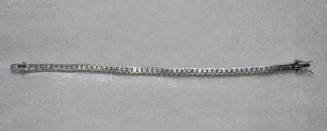 SILVER TENNIS BRACELET in Jewellery & Watches in Ottawa - Image 3