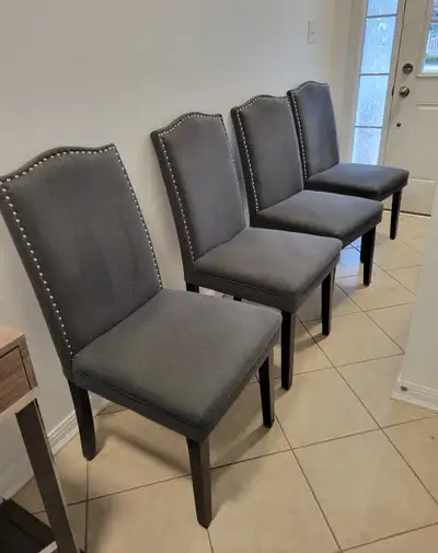 Gray Dining Room Chairs w/ Solid Wood Legs (Set of 4), View more