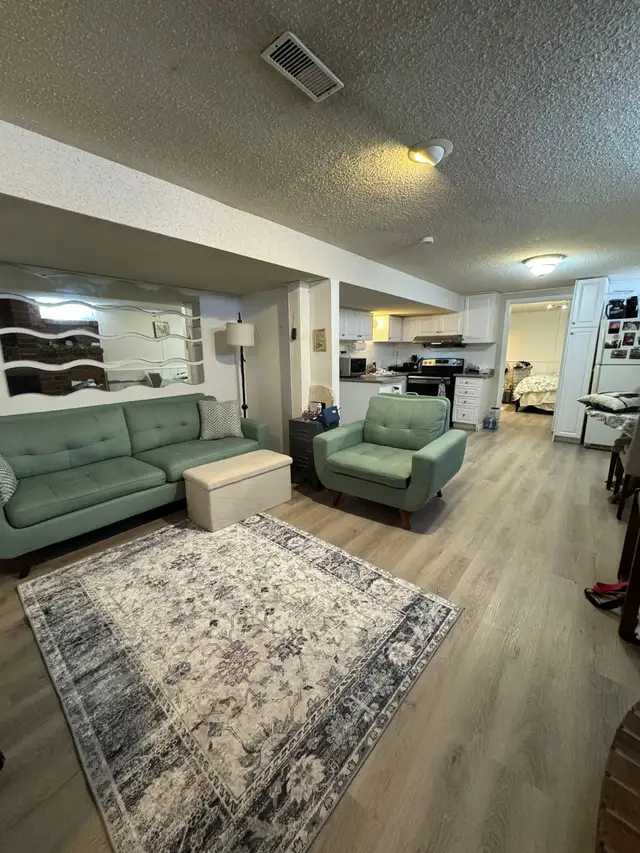 Lease 1 Br   Den ( Apartment) _ So LOW Price