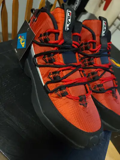 NEW MENS FILA SHOES GRANT HILL TRAILPACER.(AUTHENTIC)( IN BOX.TAGS) $70 IM A HONEST SELLER . MENS SI...