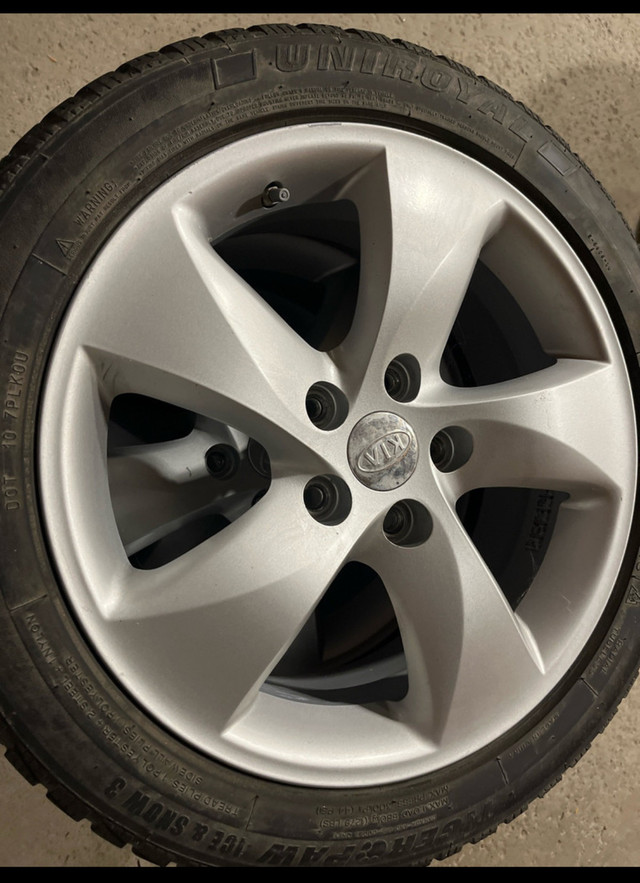 Kia 17” OEM alloy rims and Uniroyal winter tires in Tires & Rims in Ottawa