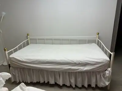 popup trundle bed / Lit gigogne relevable, View more