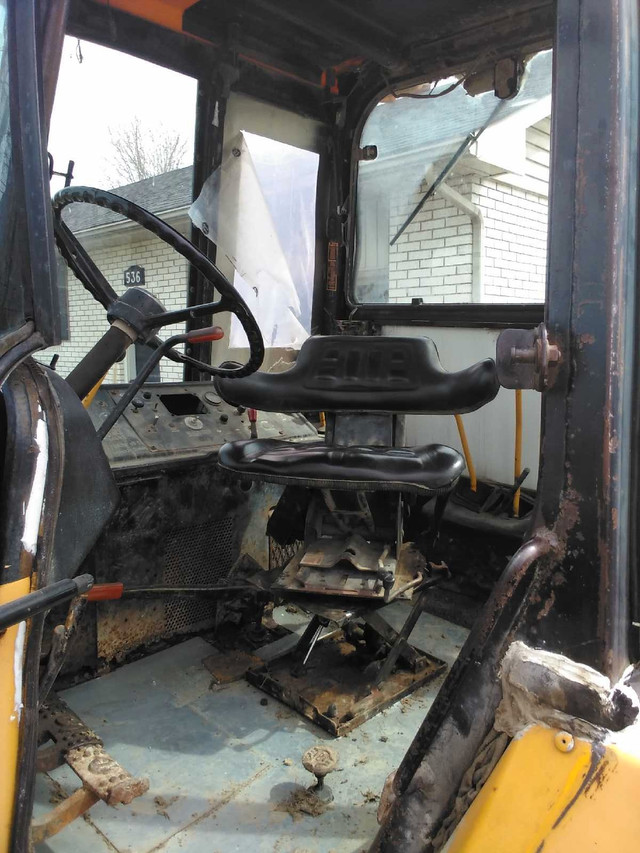 john deere 410 C in Heavy Equipment in Leamington - Image 4