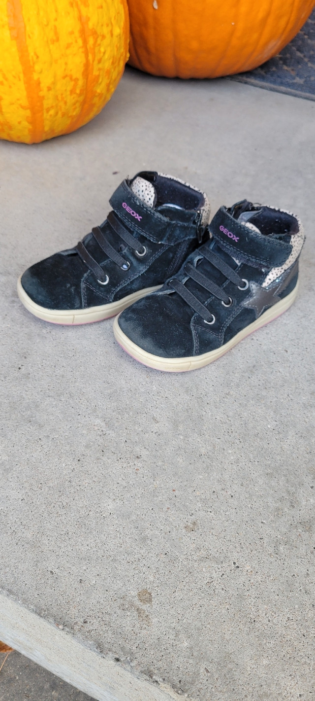 Geox high top Sneakers size 10 Toddler in Clothing - 3T in Markham / York Region - Image 2