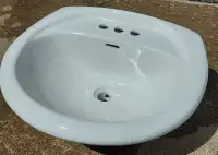 Lavabo de salle de bain - Bathroom sink