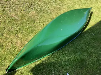 Selling a 13’ fiberglass canoe ,no leaks ,good condition ,recent poor paint ,65lbs ,located in Conis...
