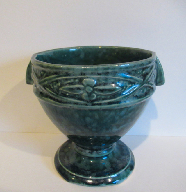 VARIOUS GREEN POTTERY - GLASS BUD VASE  KITCHEN DECOR in Arts & Collectibles in London - Image 4