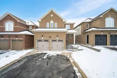 Discounted Offer: Spacious and Lovely Basement