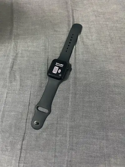 Apple Watch SE 2nd Generation Cellular & GPS 40MM, View more
