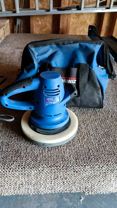 This is a used Simoniz buffer/polisher that's ready to make your car shine like new. This tool is pe...