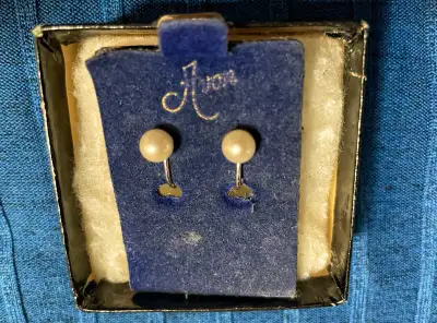 Vintage Pearl/Sterling Silver Earrings Set, View more