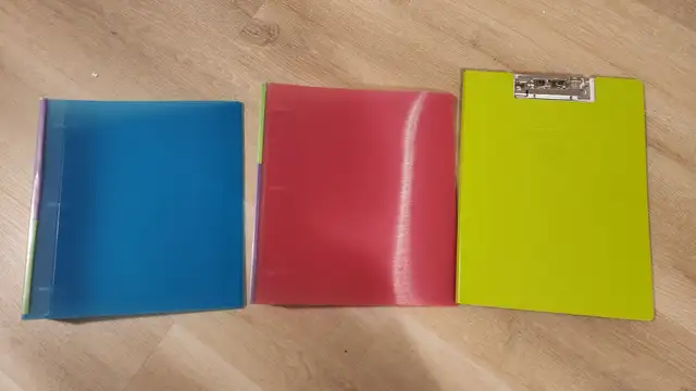 Notebooks & binders & clipboard in Other in Kitchener / Waterloo - Image 4