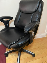 Office chair in leather