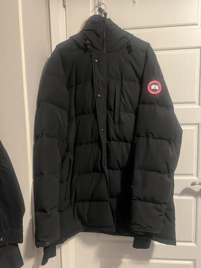 Canada Goose Expedition Parka in Men's in City of Toronto - Image 3