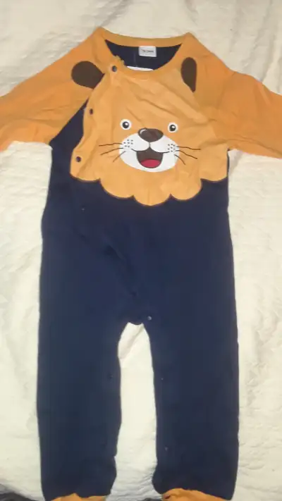 vêtements pour bébé à vendre, View more