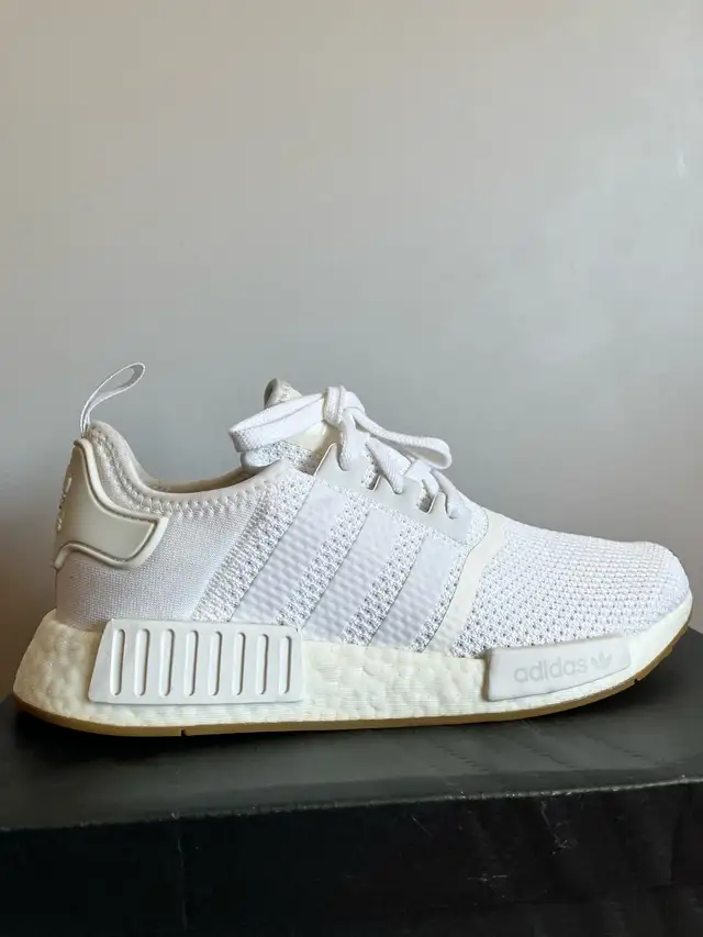 Adidas NMD R1 (8.5)62863272877059127