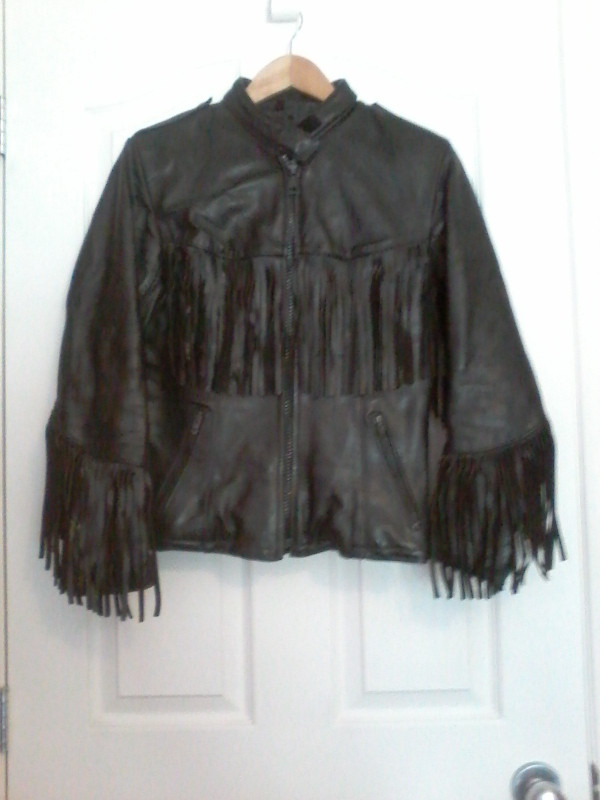 manteau de moto en cuir noir à frange pour femme dans Autre  à Lévis