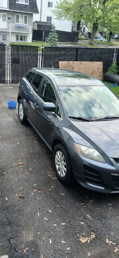 Rien à faire . Tout marche et en très bonne condition. Seulement 180 000km. Huile déjà changé Légère...