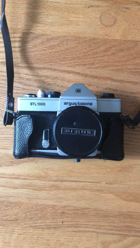 Vintage Argus/Cosina STL1000 35MM Camera with 50mm Cosinon Lens in Cameras & Camcorders in Mississauga / Peel Region - Image 2
