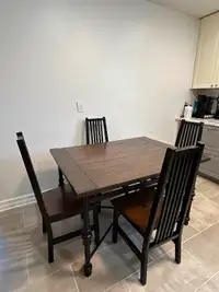 Dining Table + 4 Chairs