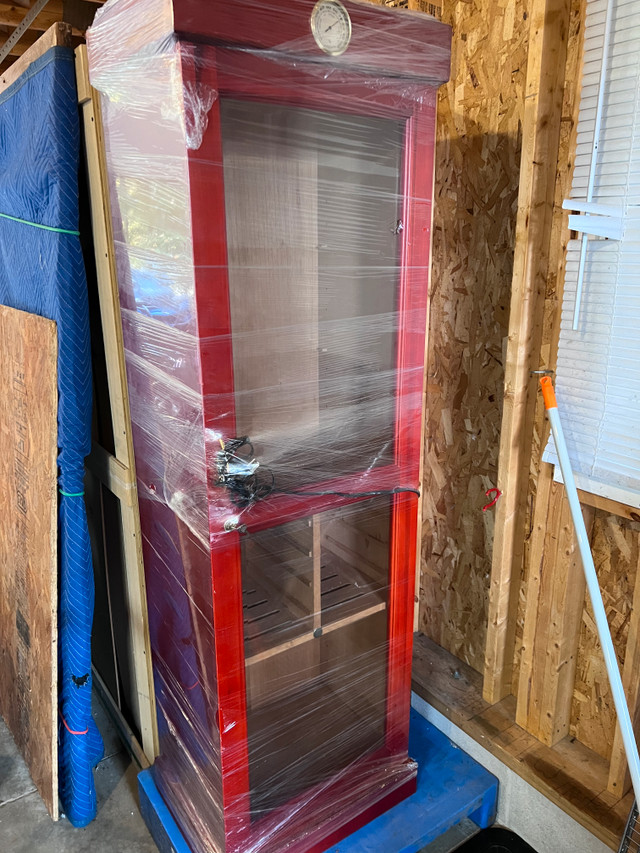 Cigar Humidor 3000 Count Hutches & Display