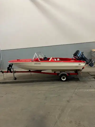 Boat Vintage 1968 Lane "Wilddcat" and Trailer, View more
