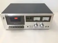 Akai CS-703D is a stereo cassette deck