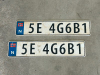 Vintage Decommissioned License Plate Set (Norway)