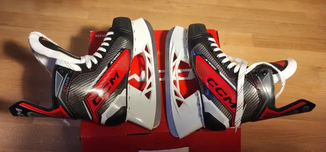 CCM Next Youth Hockey Skates size 7 in Hockey in Calgary - Image 2