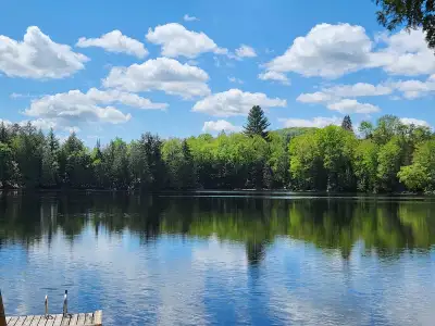 TURNKEY Beautiful Waterfront Home or Cottage on Lac des Iles, chemin vezeau, st-emile-de-suffolk, qc...