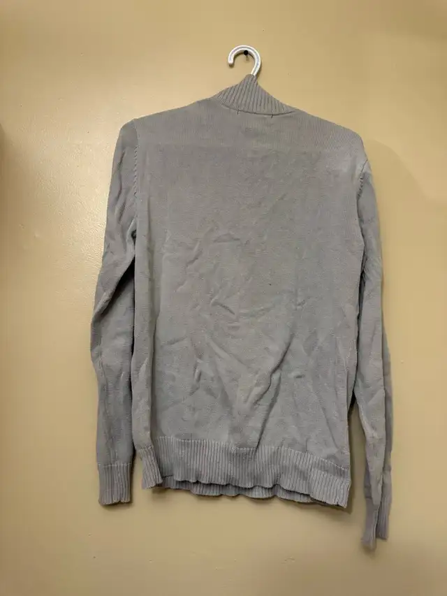 Calvin Klein Men’s Sweater S/P in Men's in Mississauga / Peel Region - Image 3