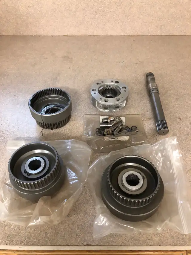 440 727 904 MOPAR 426 HEMI PRO TRANS in Transmission & Drivetrain in Hamilton - Image 2