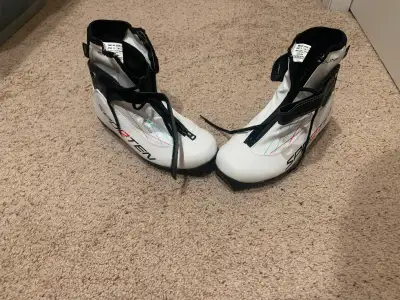 Cross Country Ski boot, View more