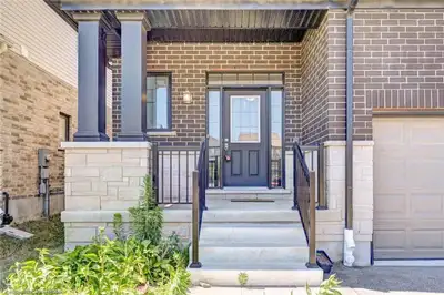 4 Bed 3 Bath Townhome in Doon South