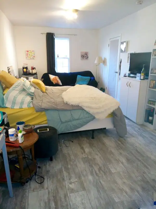 LARGE ROOM FOR RENT / NEAR UPEI / ALL INCLUSIVE RENT in Room Rentals & Roommates in Charlottetown - Image 10