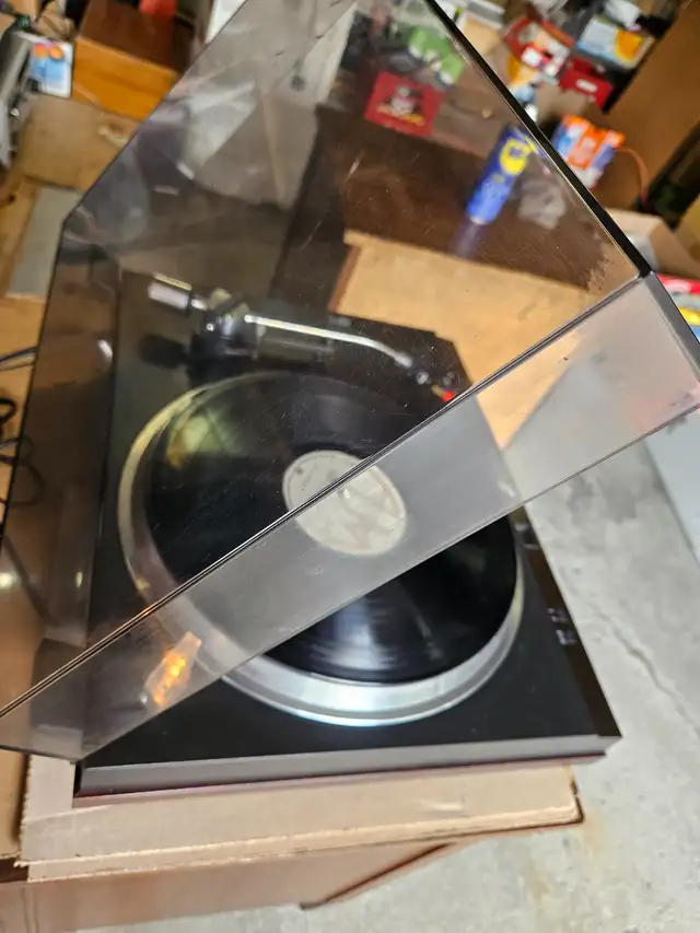 Mitsubishi Turntable DP-EC20 direct drive Turntable // weight ov in Stereo Systems & Home Theatre in Ottawa - Image 4