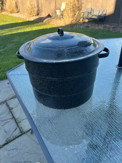 Speckled Black Stock Pot with Lid, View more