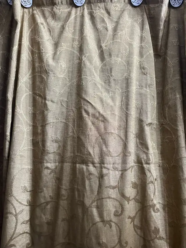Vintage Shower Curtain in Bathwares in Markham / York Region - Image 4