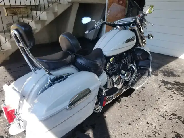 Yamaha Royal star tour deluxe comme neuf in Touring in Laurentides - Image 6