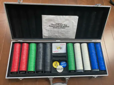 Selling a complete poker set. Great condition. Solid chips not the plastic ones. Locking case. $25....
