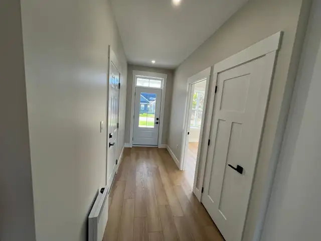 3 Bedrooms and 2 Baths house in Long Term Rentals in Charlottetown - Image 17