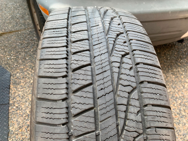 1 X single 235/55/19 Goodyear assurance weather ready with 80% in Tires & Rims in Delta/Surrey/Langley - Image 3