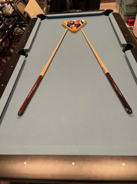 Pool Table with Acccessories