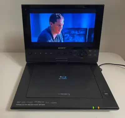 SONY Blu-Ray portable player / lecteur blu-ray portable, View more