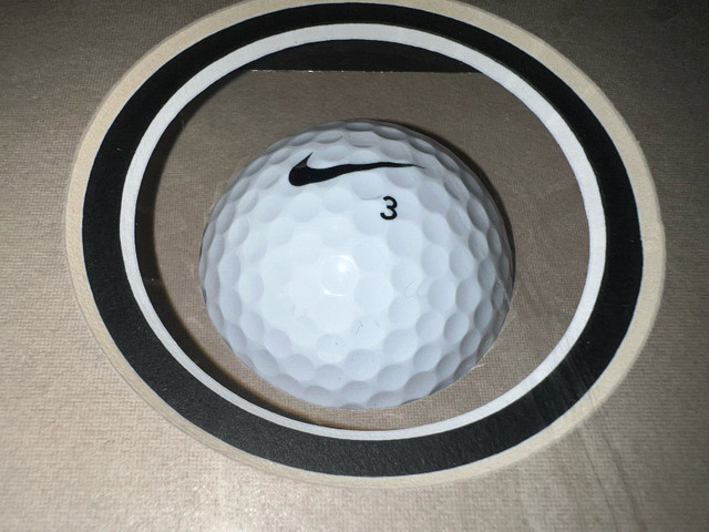 2 FRAMED TIGER WOODS PHOTOS ACTUAL  NIKE GOLF BALL/1997 MASTERS in Arts & Collectibles in Mississauga / Peel Region - Image 4